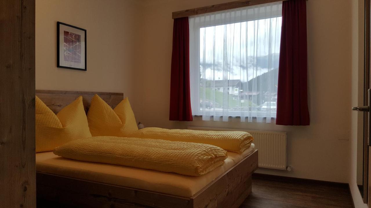 Appartement Juns Tux Eksteriør bilde