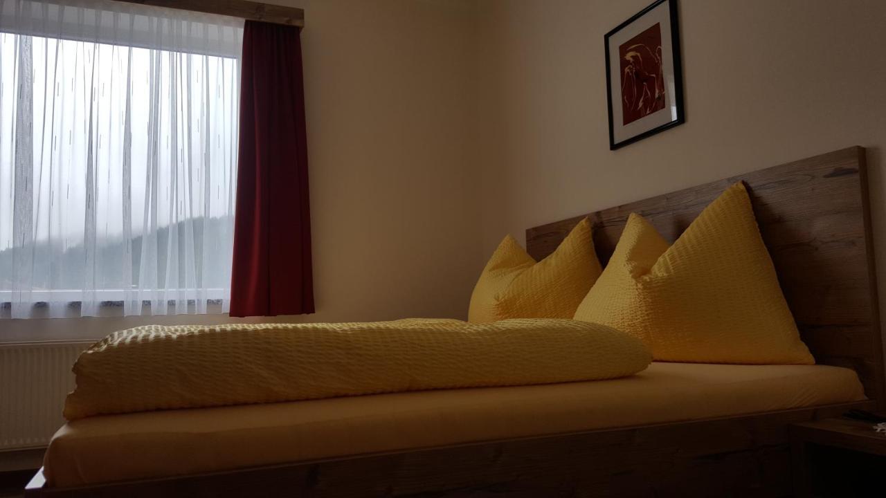 Appartement Juns Tux Eksteriør bilde