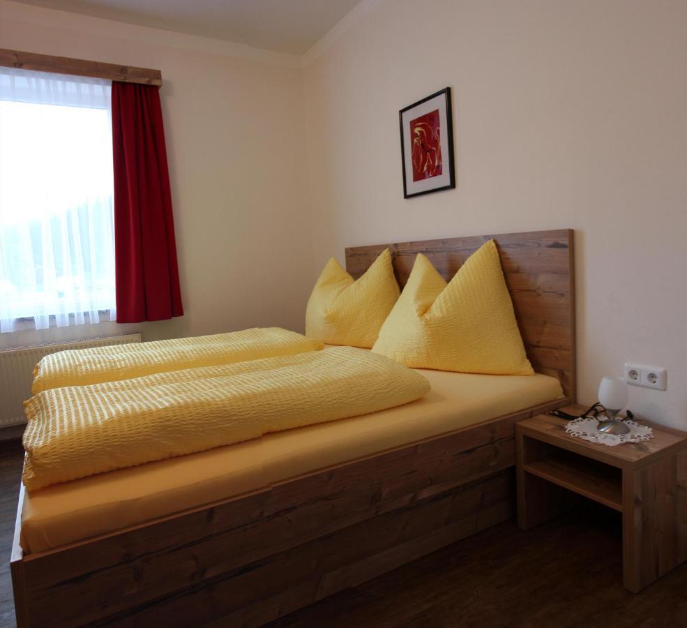 Appartement Juns Tux Eksteriør bilde