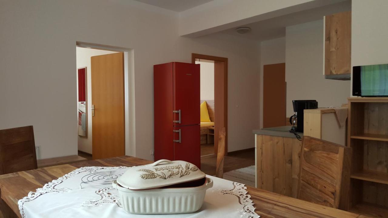 Appartement Juns Tux Eksteriør bilde